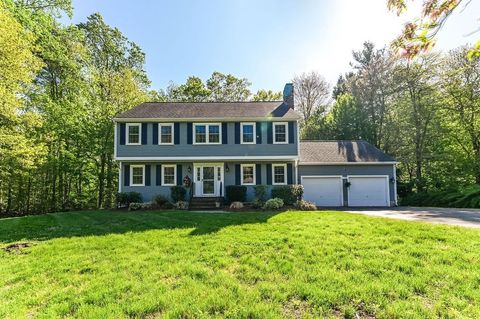 15 Emerson Cir Mansfield MA 02048