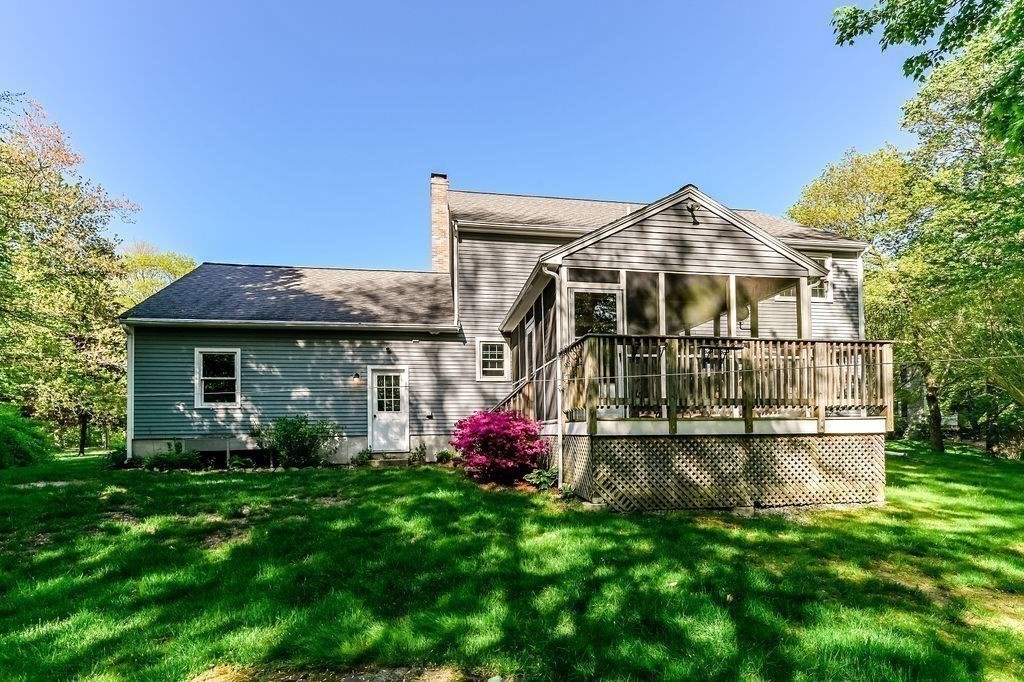 15 Emerson Cir