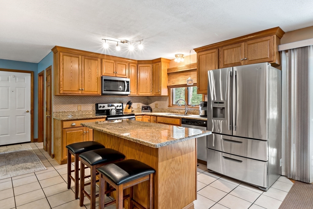 8 Peter Cooper Drive, Wareham, MA, 8 Peter Cooper Drive, Wareham, MA Photo #9
