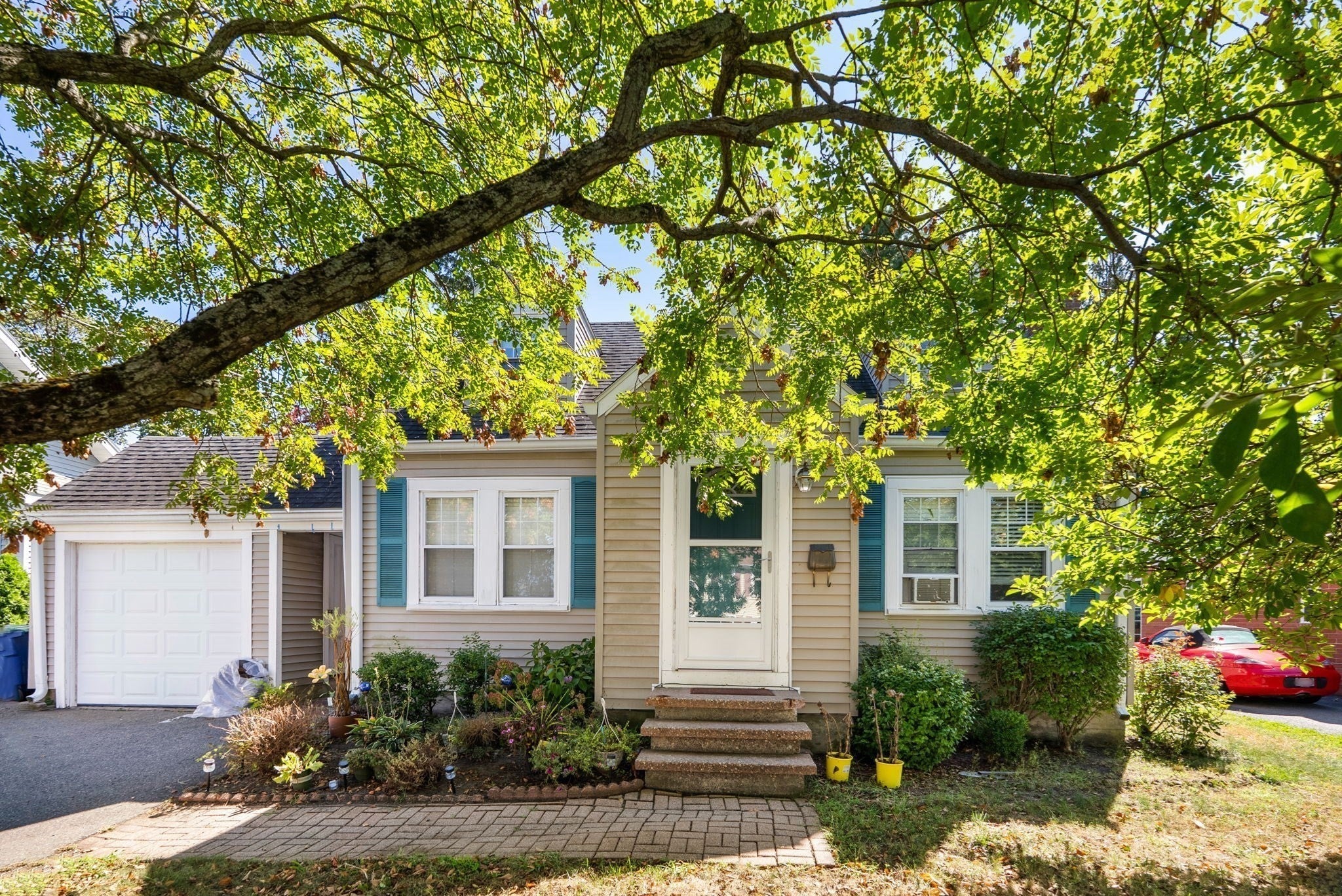 18 Hill View Road