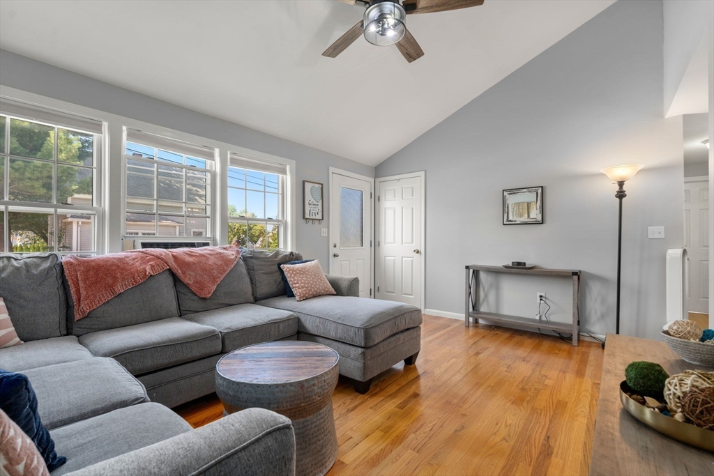 15 Burrill Ave
