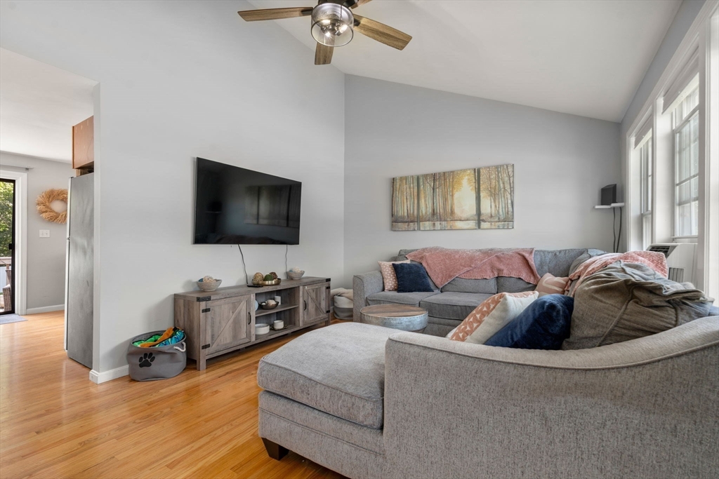15 Burrill Ave