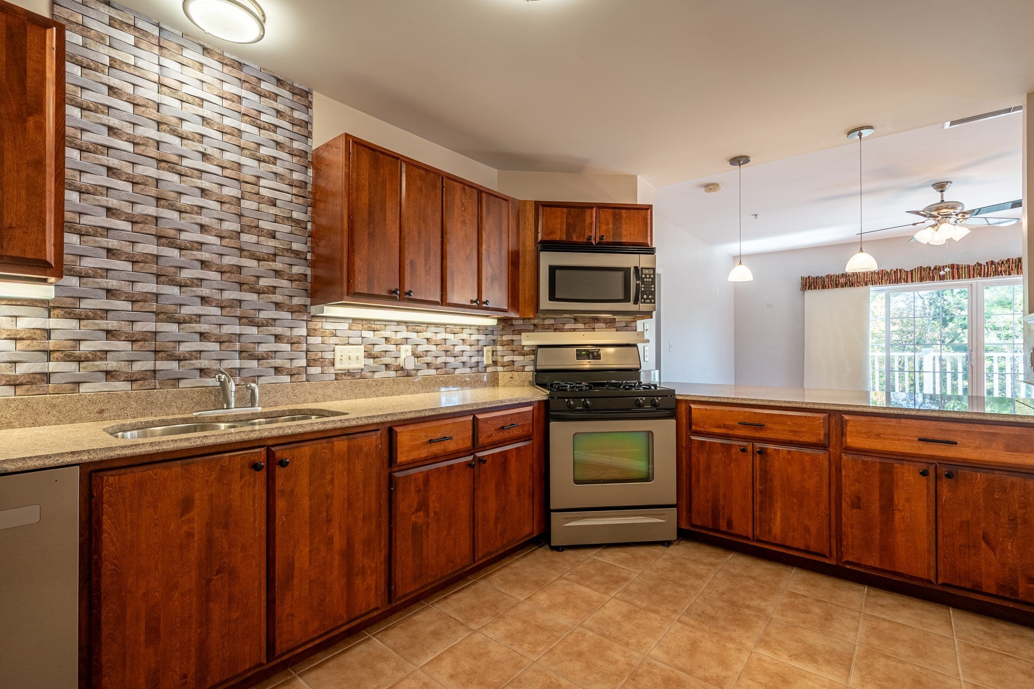 34 Burnham Rd #402, Methuen, MA, 34 Burnham Rd #402, Methuen, MA Photo #16