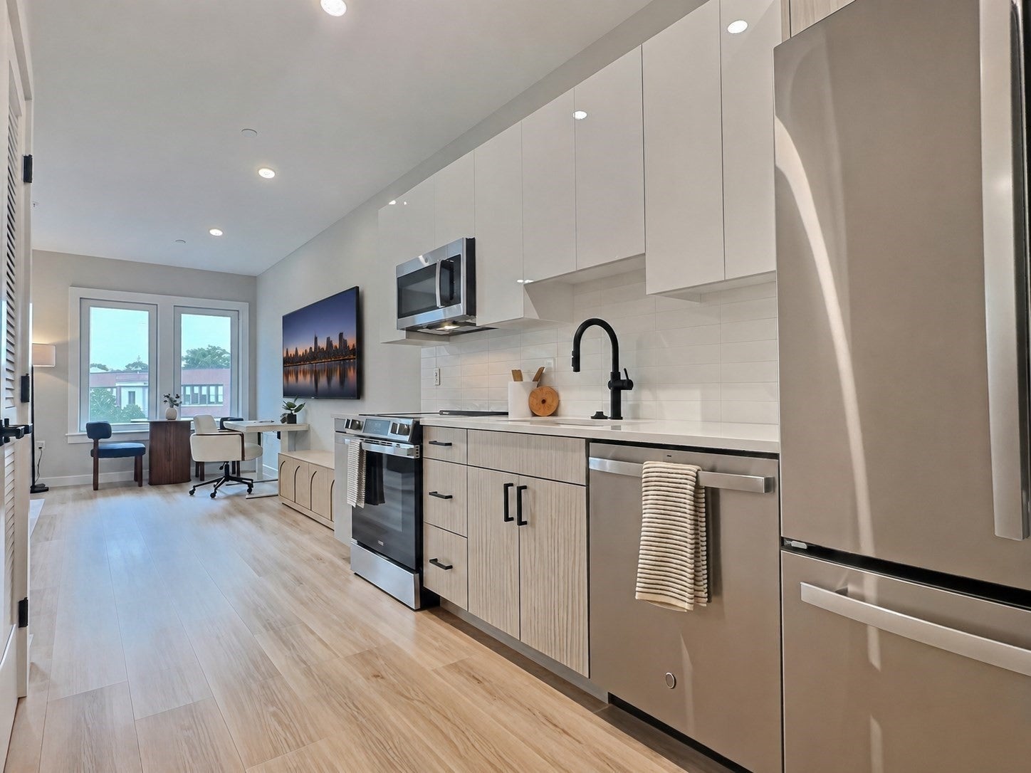 1305 Hyde Park Ave #213, Boston, MA, 1305 Hyde Park Ave #213, Boston, MA Photo #3