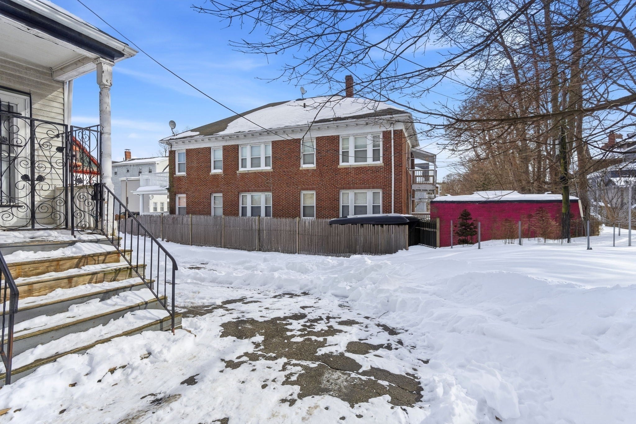 162 Humboldt Ave