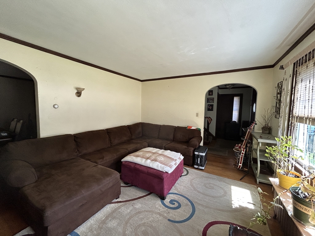 153 Carver St