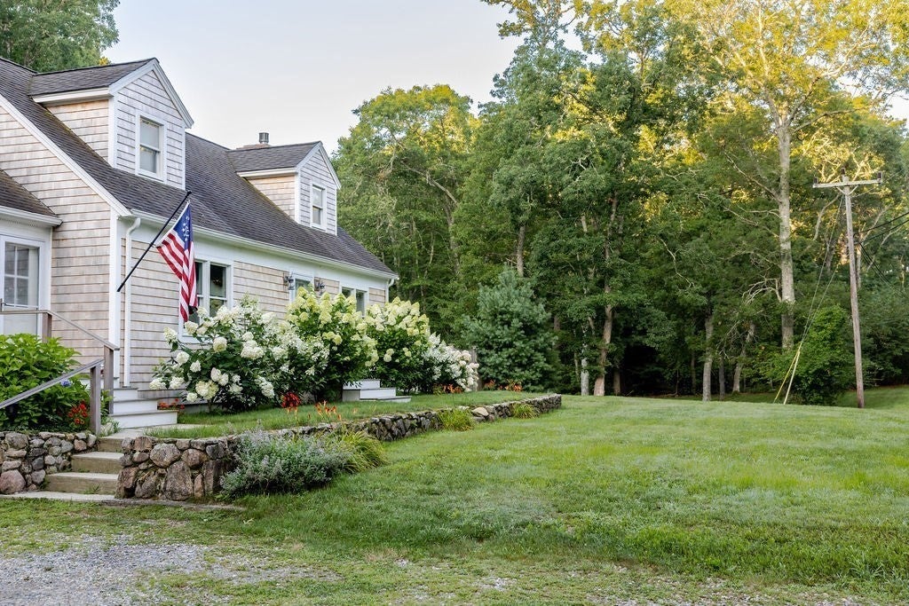 23 Clubhouse Dr