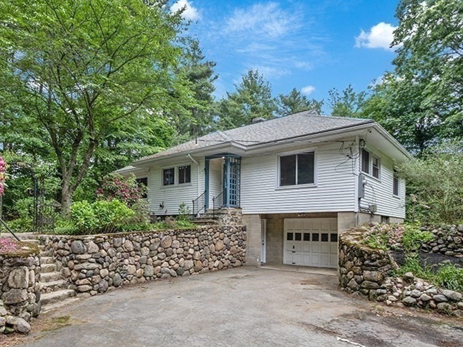 301 Lincoln St