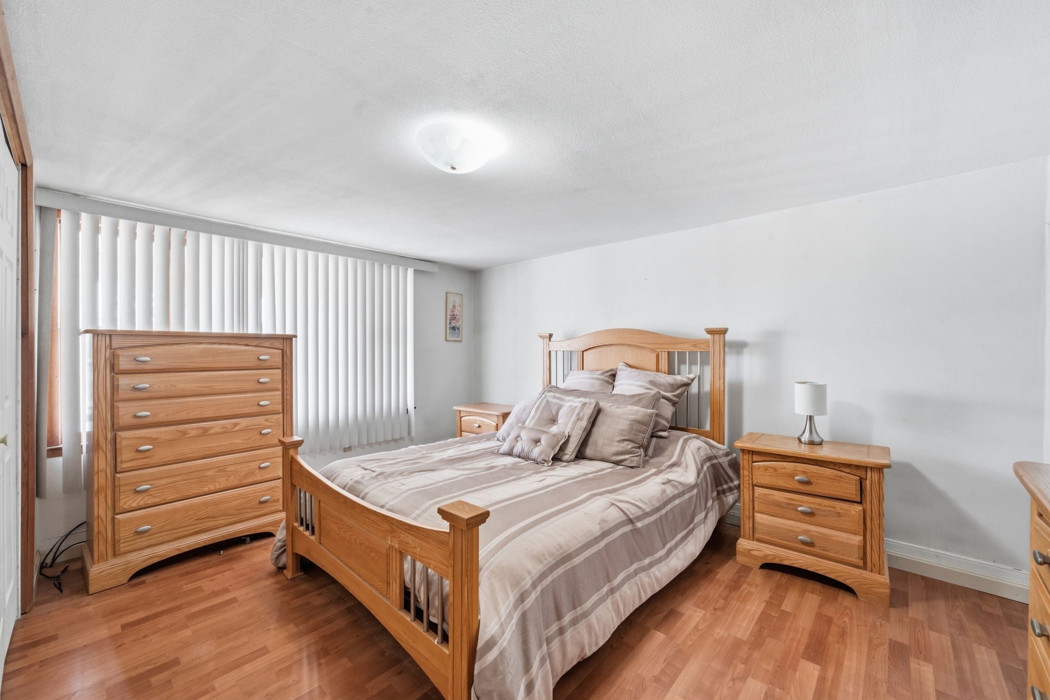 37 Howard St, Chicopee, MA, 37 Howard St, Chicopee, MA Photo #27