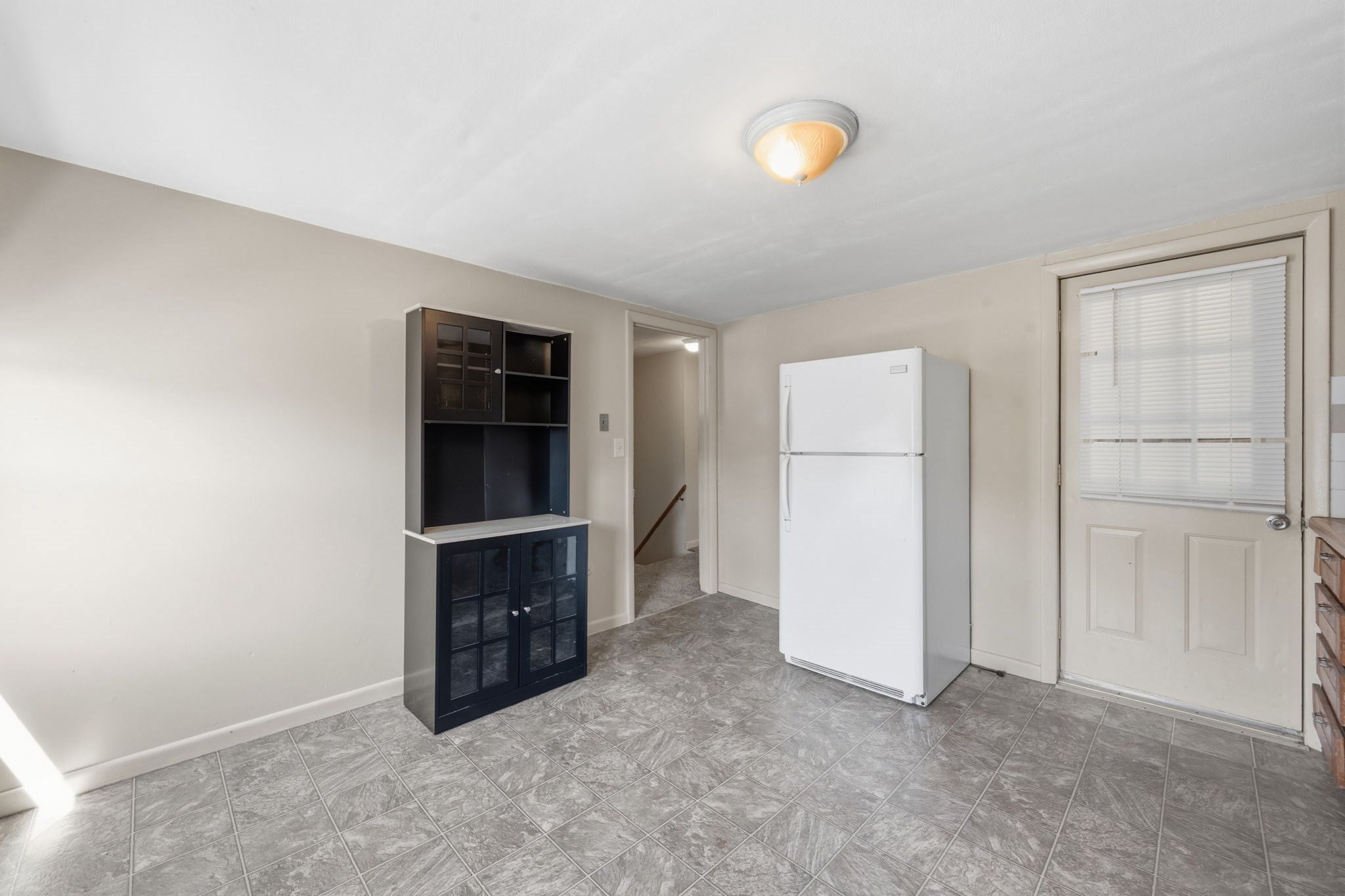 37 Howard St, Chicopee, MA, 37 Howard St, Chicopee, MA Photo #39