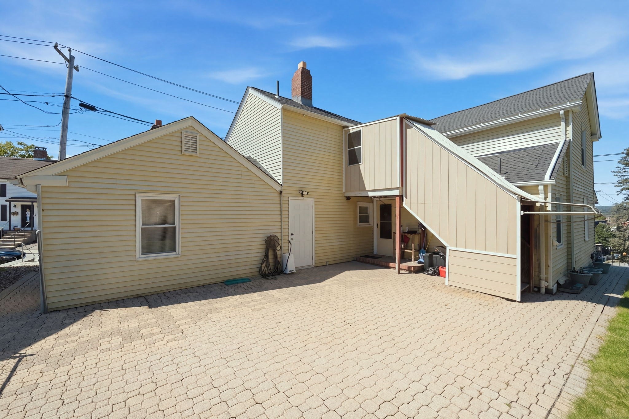 37 Howard St, Chicopee, MA, 37 Howard St, Chicopee, MA Photo #8