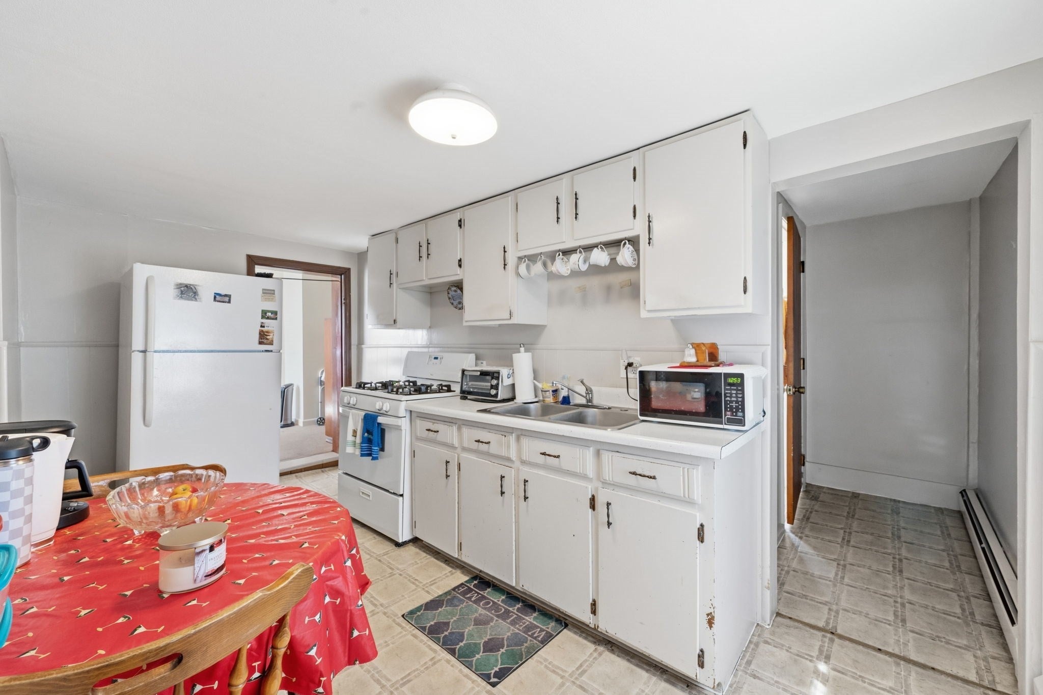 37 Howard St, Chicopee, MA, 37 Howard St, Chicopee, MA Photo #19