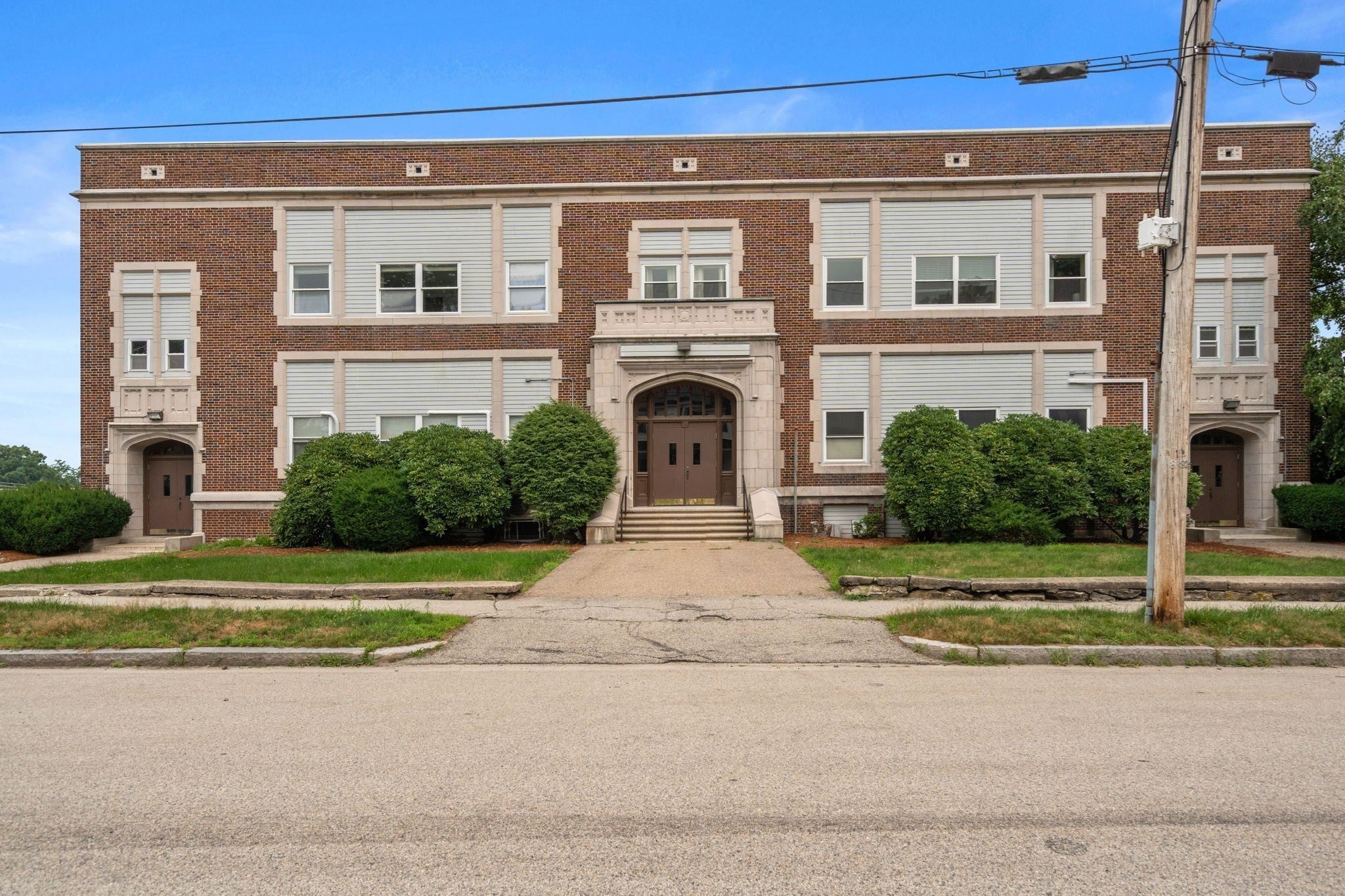21 Middlesex Ave