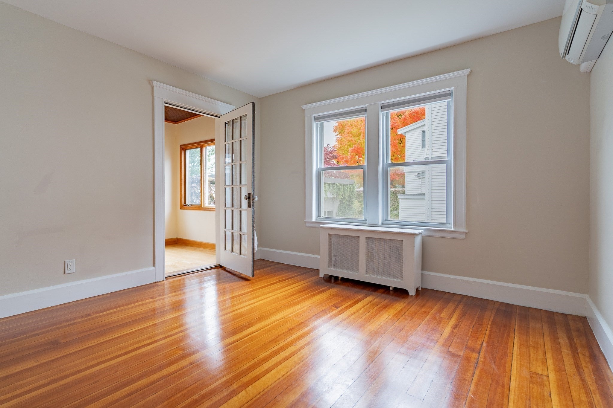 35 Rossmere ST #1, Newton, MA Photo #12