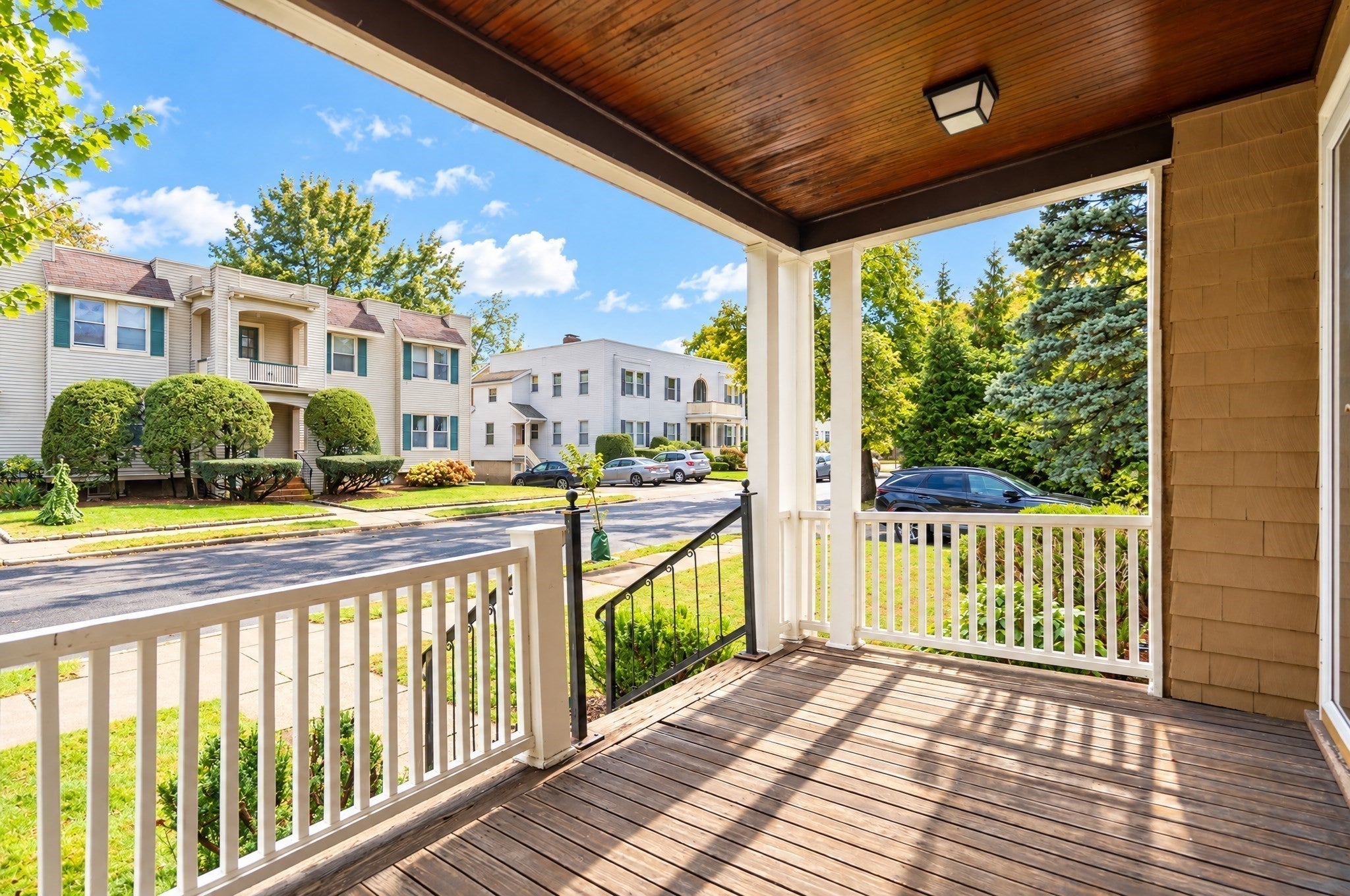 35 Rossmere ST #1, Newton, MA Photo #18