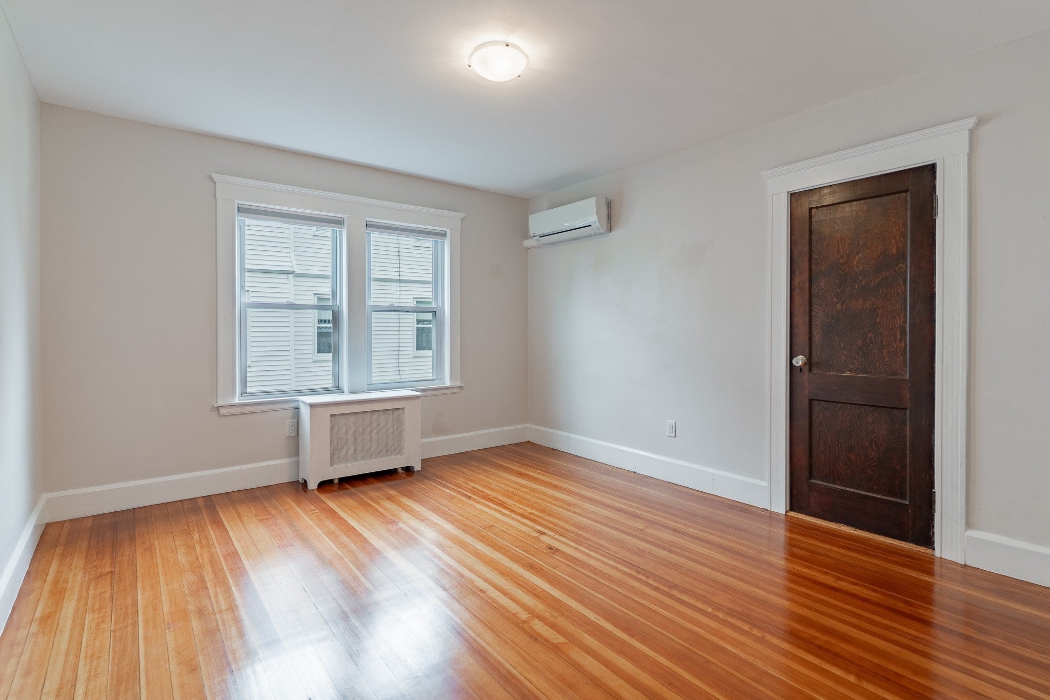 35 Rossmere ST #1, Newton, MA Photo #8