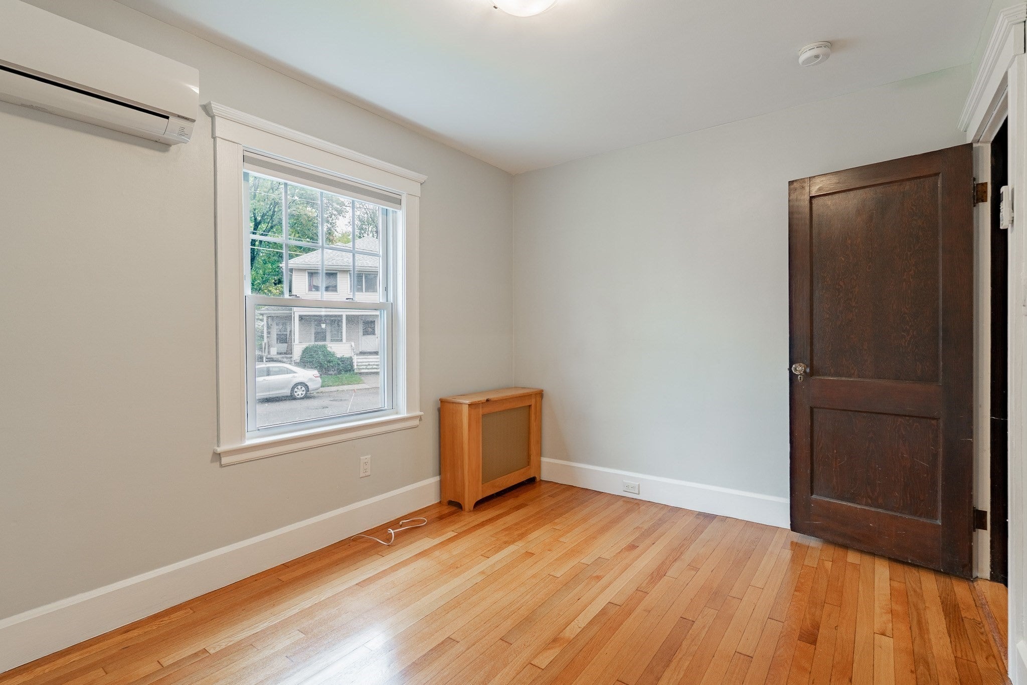 35 Rossmere ST #1, Newton, MA Photo #16