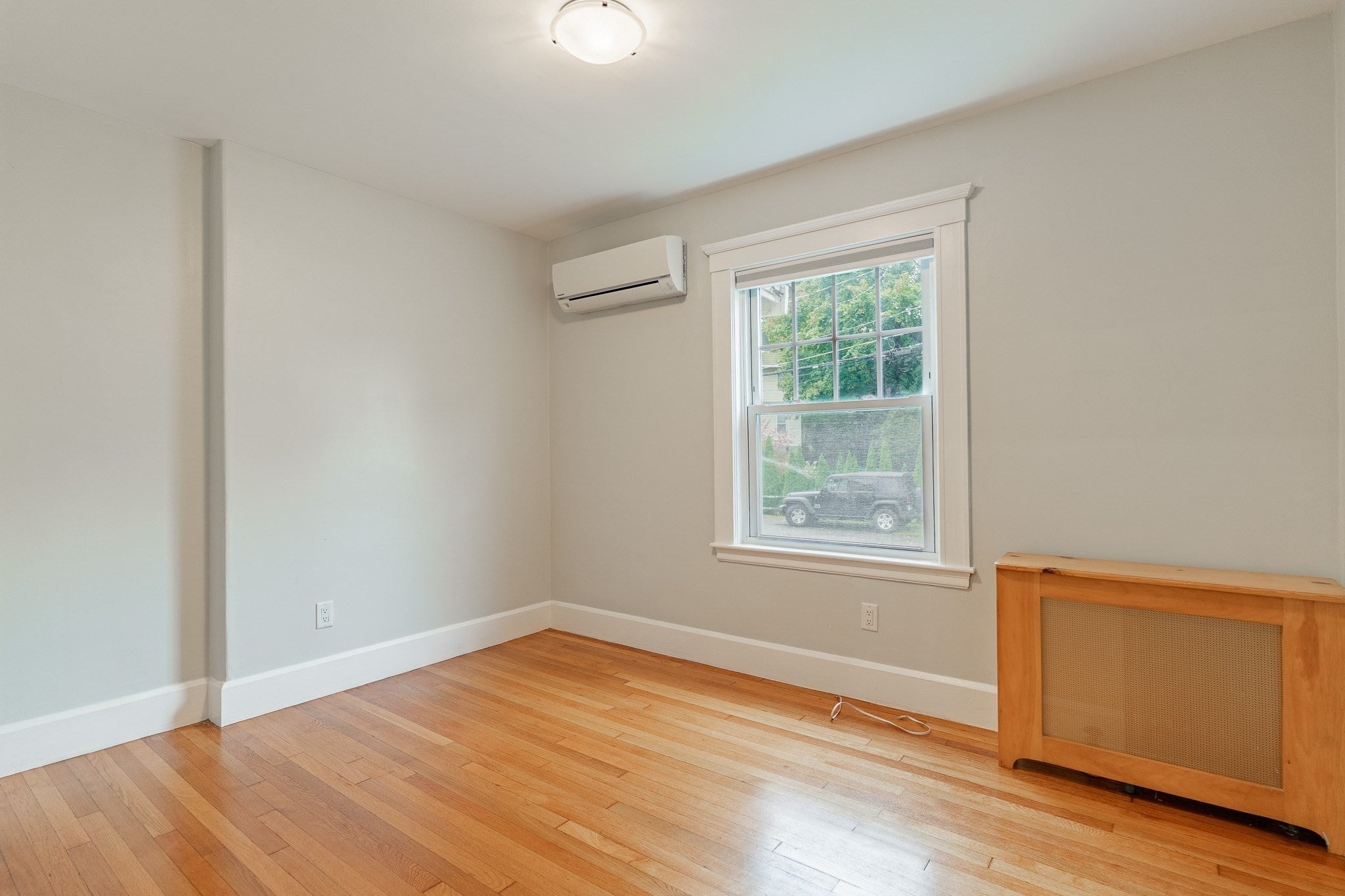 35 Rossmere ST #1, Newton, MA Photo #15