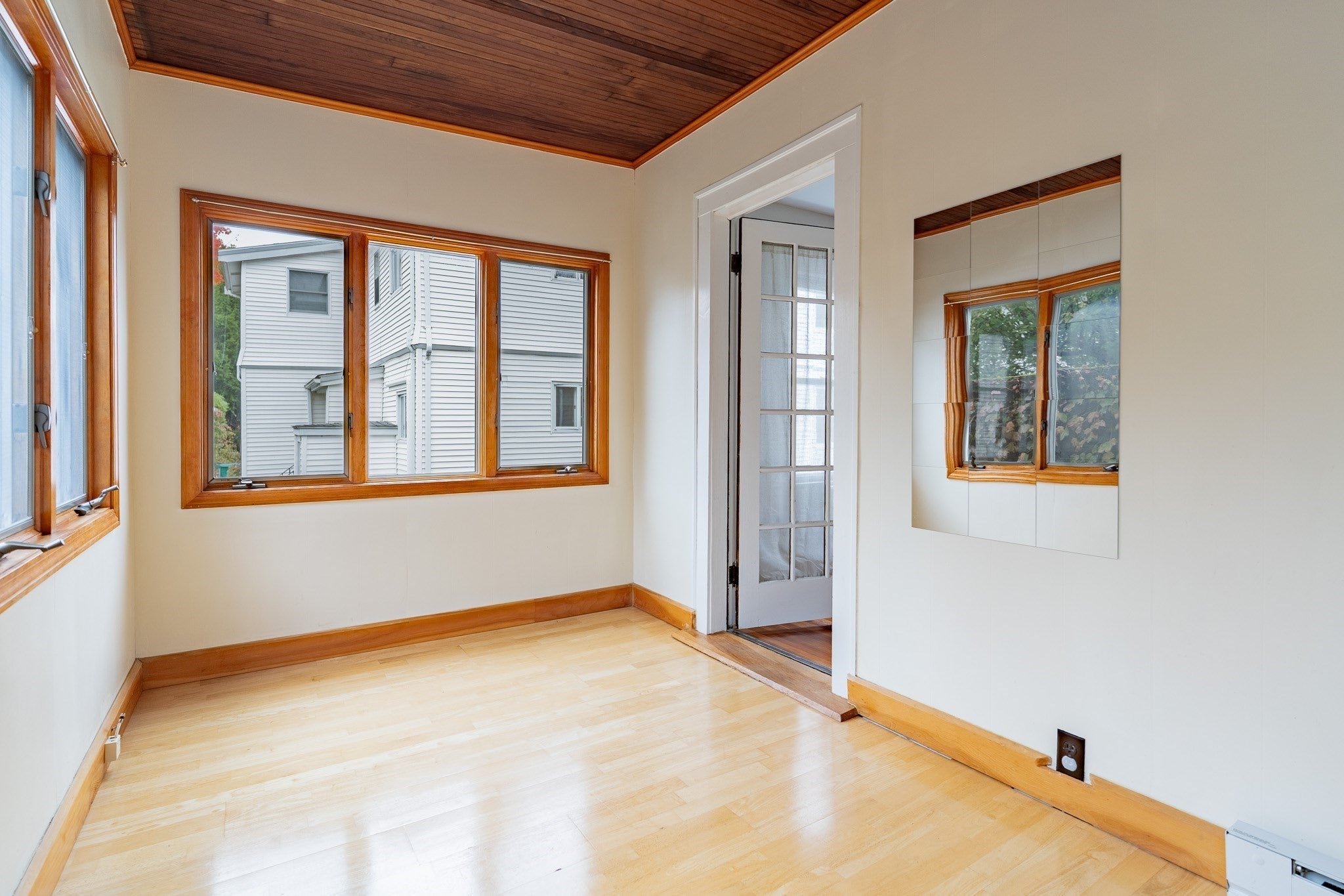 35 Rossmere ST #1, Newton, MA Photo #14