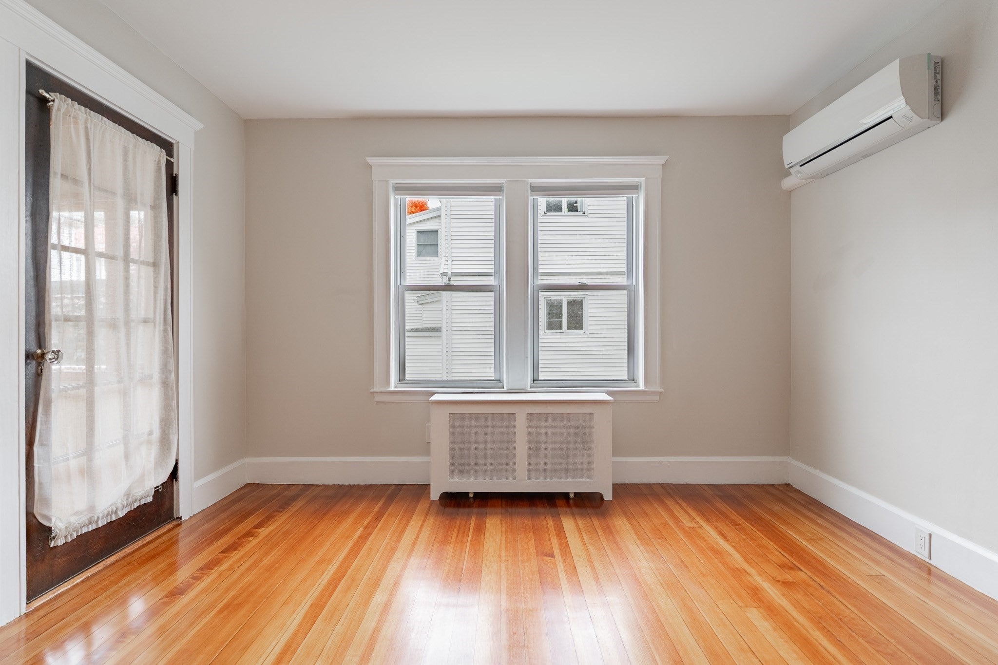 35 Rossmere ST #1, Newton, MA Photo #11