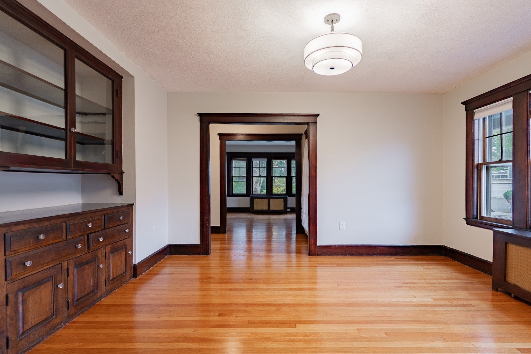 35 Rossmere ST #1, Newton, MA Photo #4