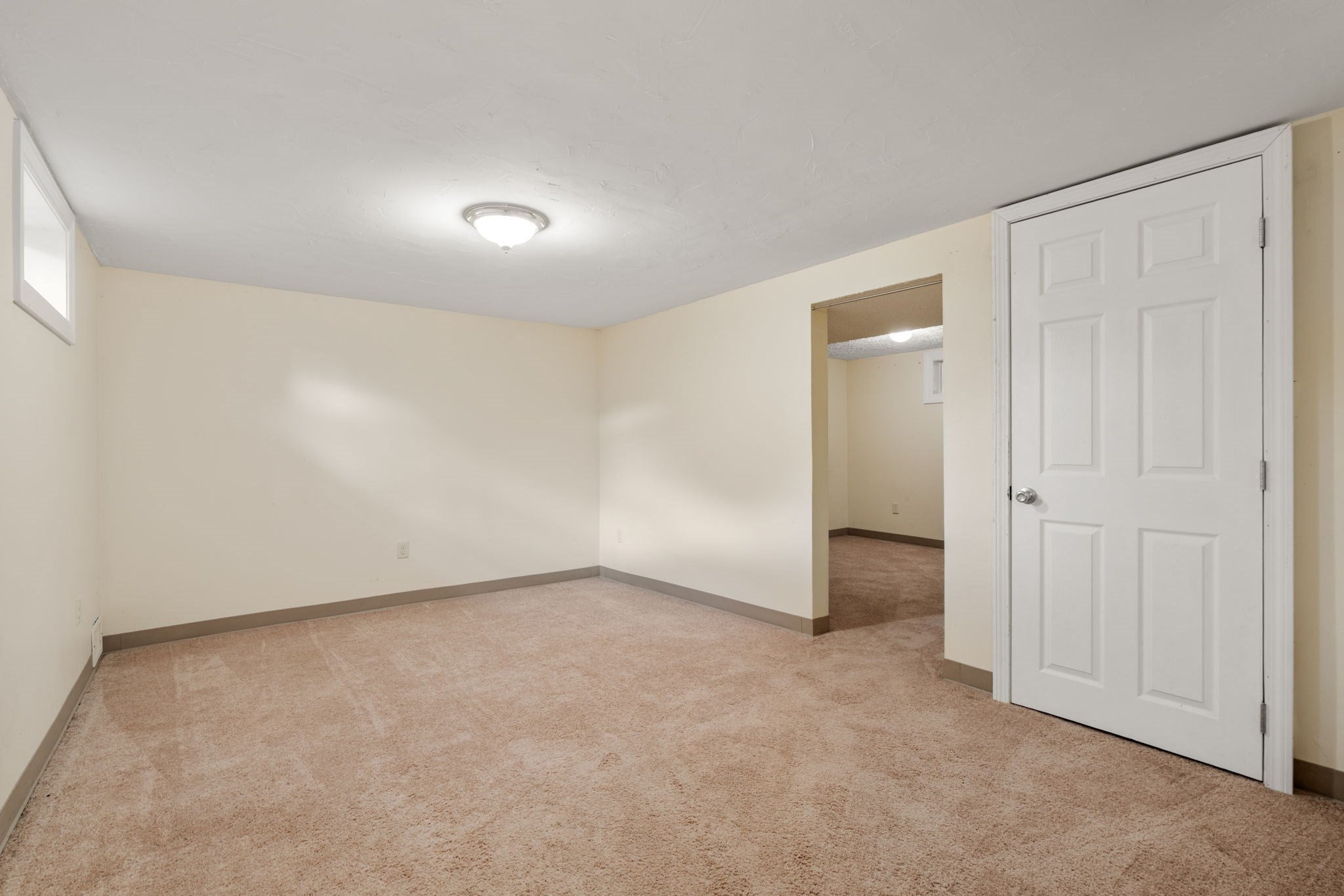 11 Munroe Dr, Plainville, MA Photo #24