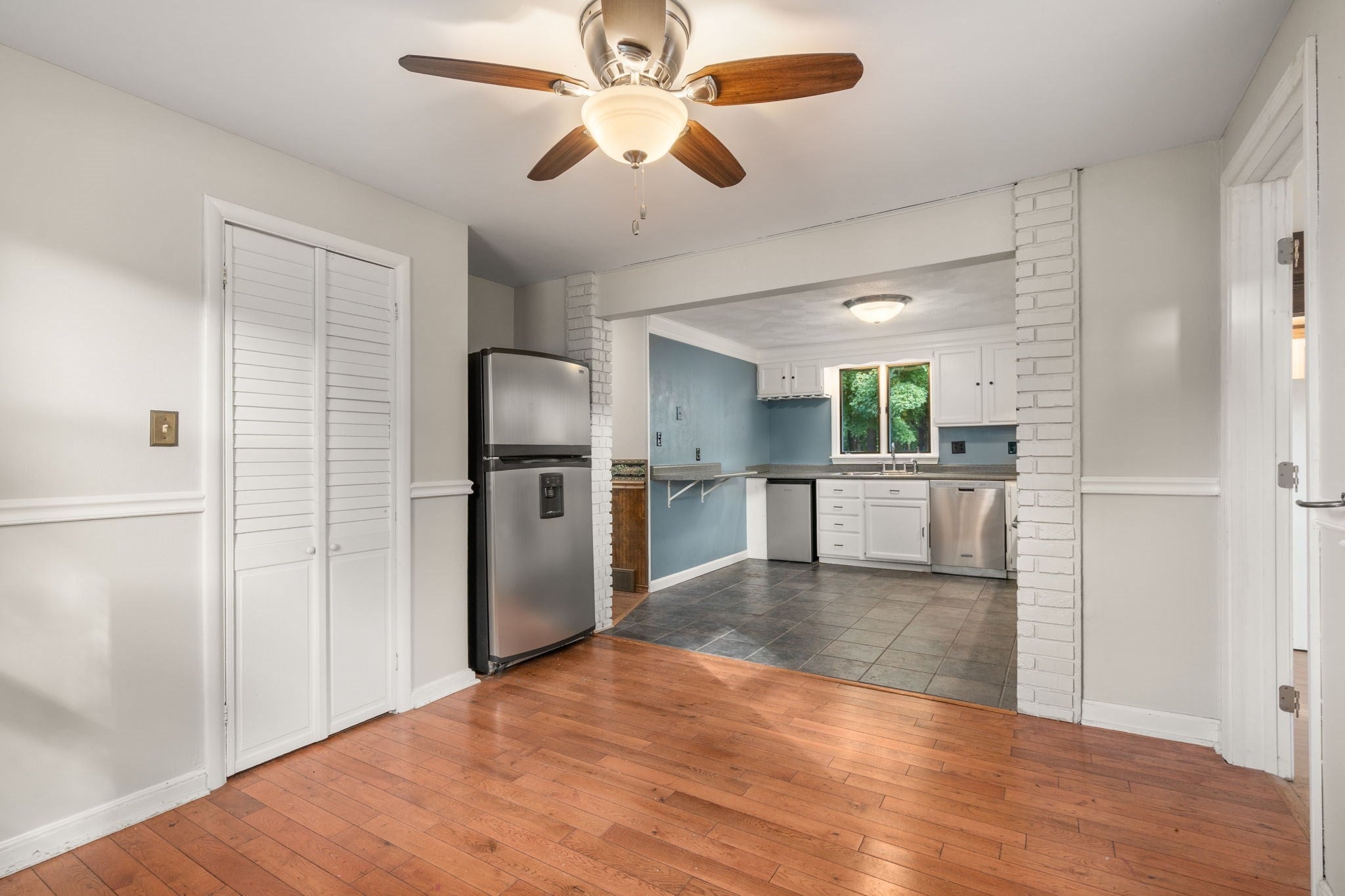11 Munroe Dr, Plainville, MA Photo #6