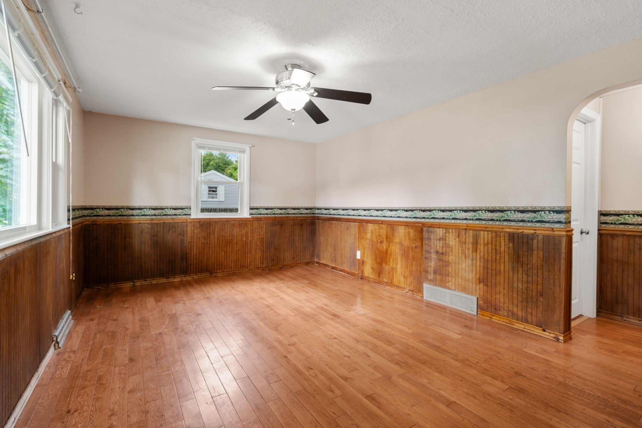 11 Munroe Dr, Plainville, MA Photo #7