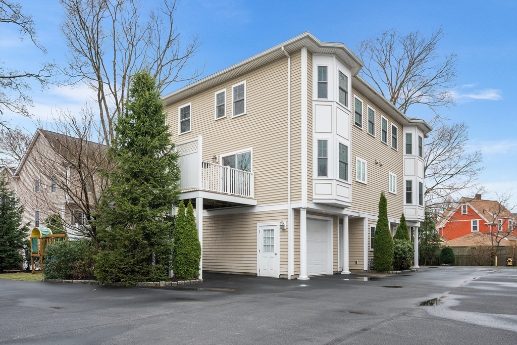 73 South St 1