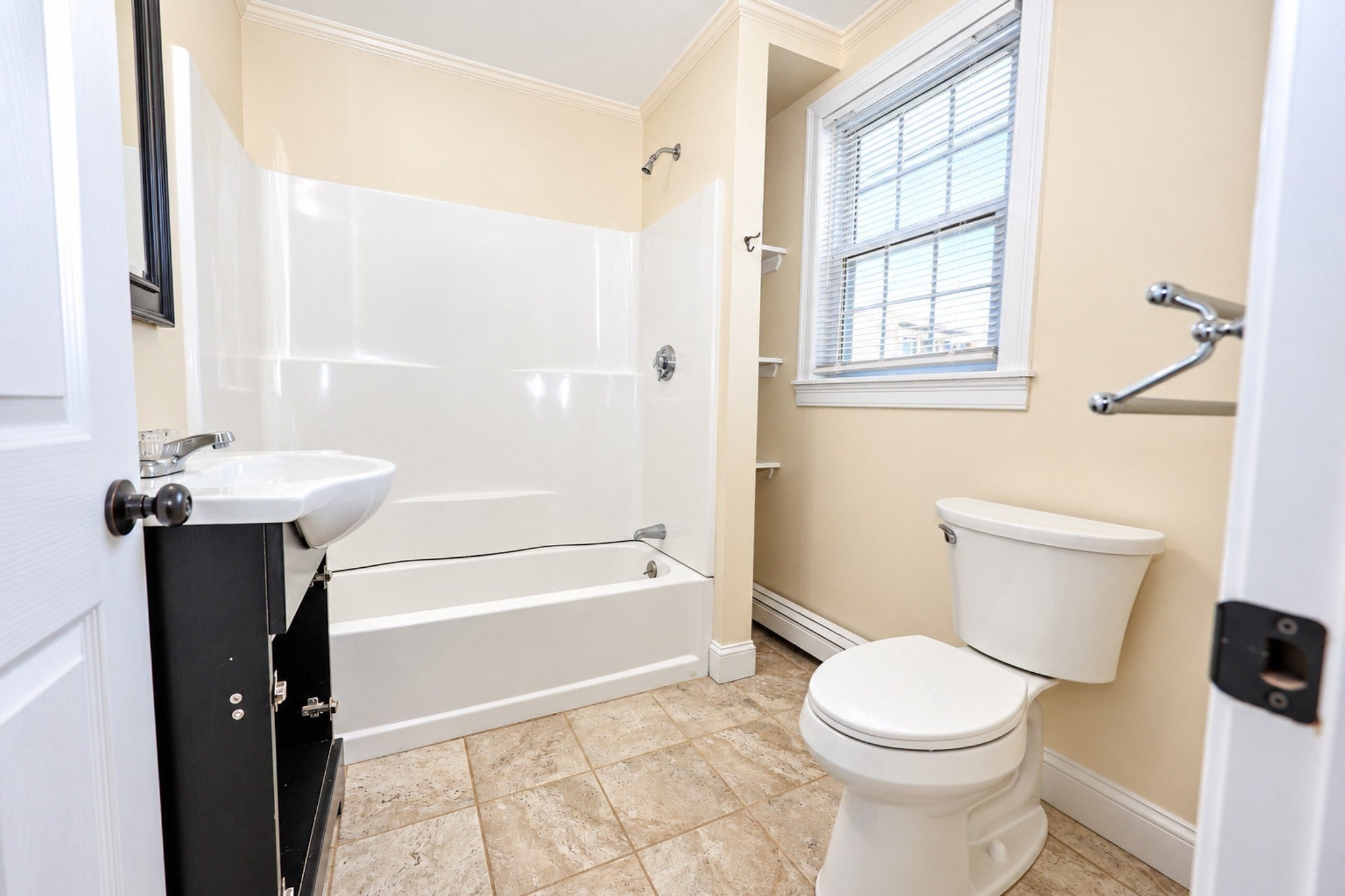 18 Pacific St #4, Rockland, MA, 18 Pacific St #4, Rockland, MA Photo #5