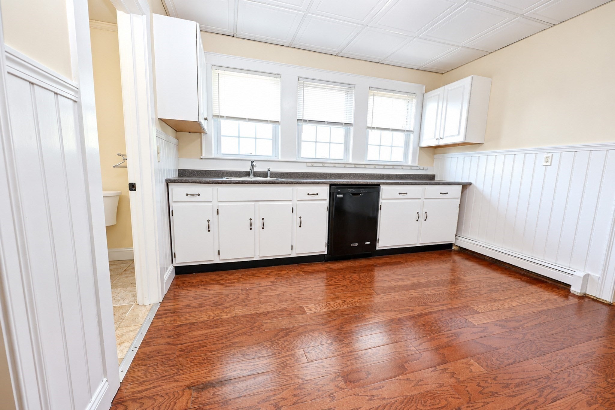 18 Pacific St #4, Rockland, MA, 18 Pacific St #4, Rockland, MA Photo #2