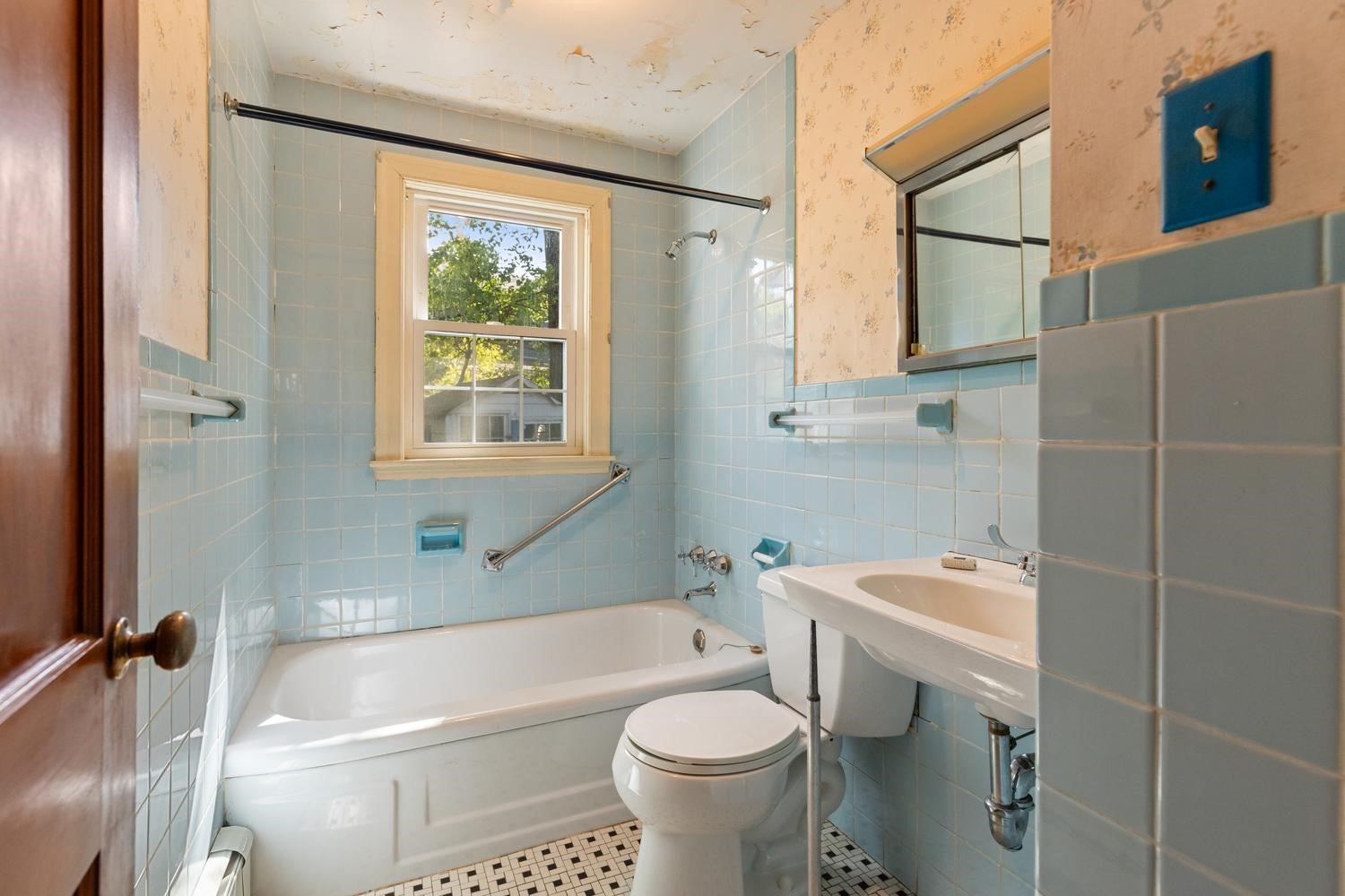 40 Valentine Rd, Arlington, MA, 40 Valentine Rd, Arlington, MA Photo #23