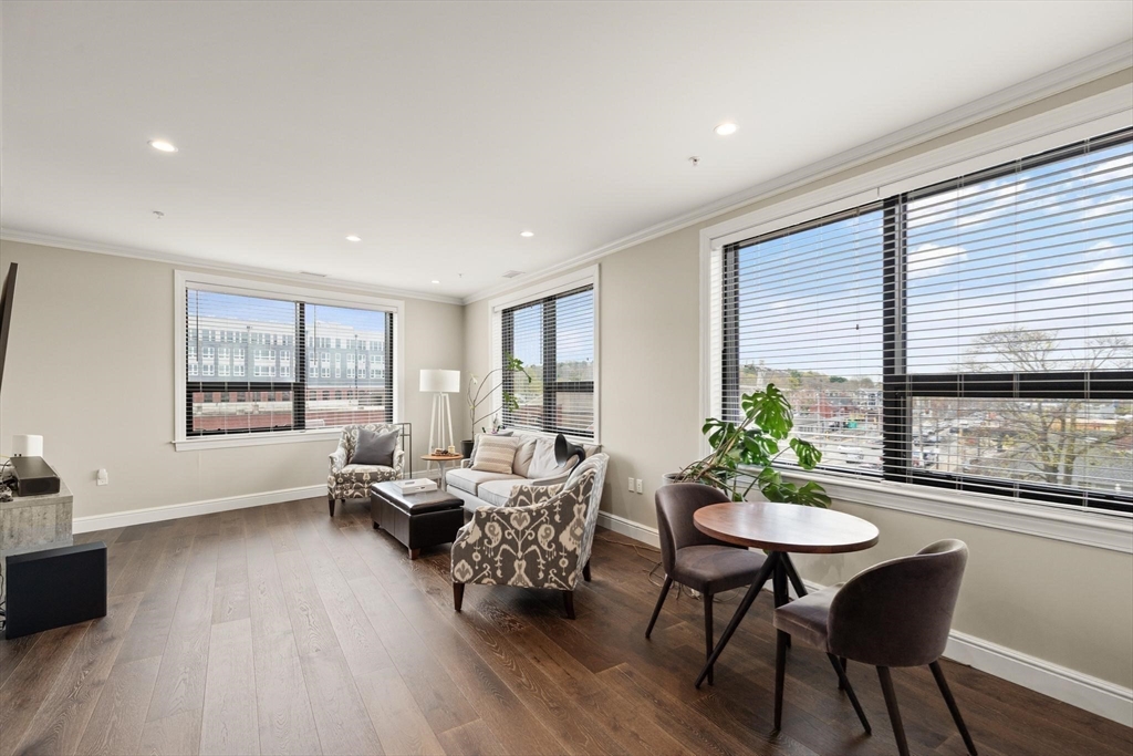 175 North Ave 407