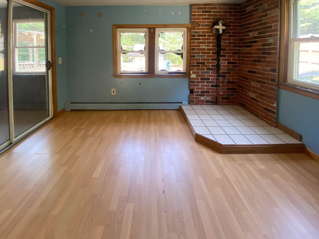 6 Oak Dr