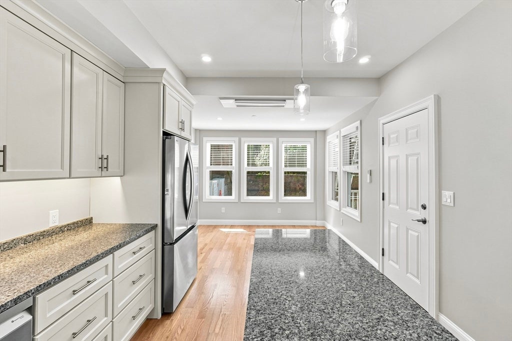 517 E 3rd ST #1, Boston, MA, 517 E 3rd ST #1, Boston, MA Photo #5