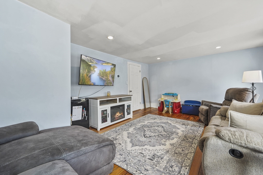58 Central Street 2