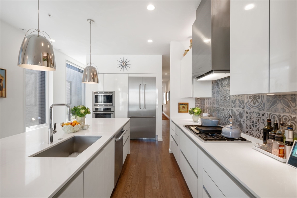 509 E 1st 5