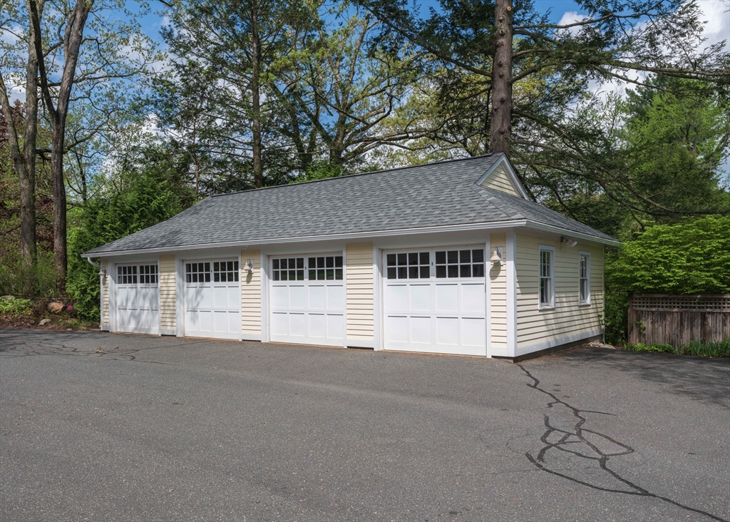 88 Round Hill Rd 4