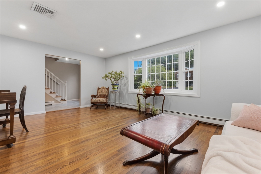 14 Fox Hill Rd