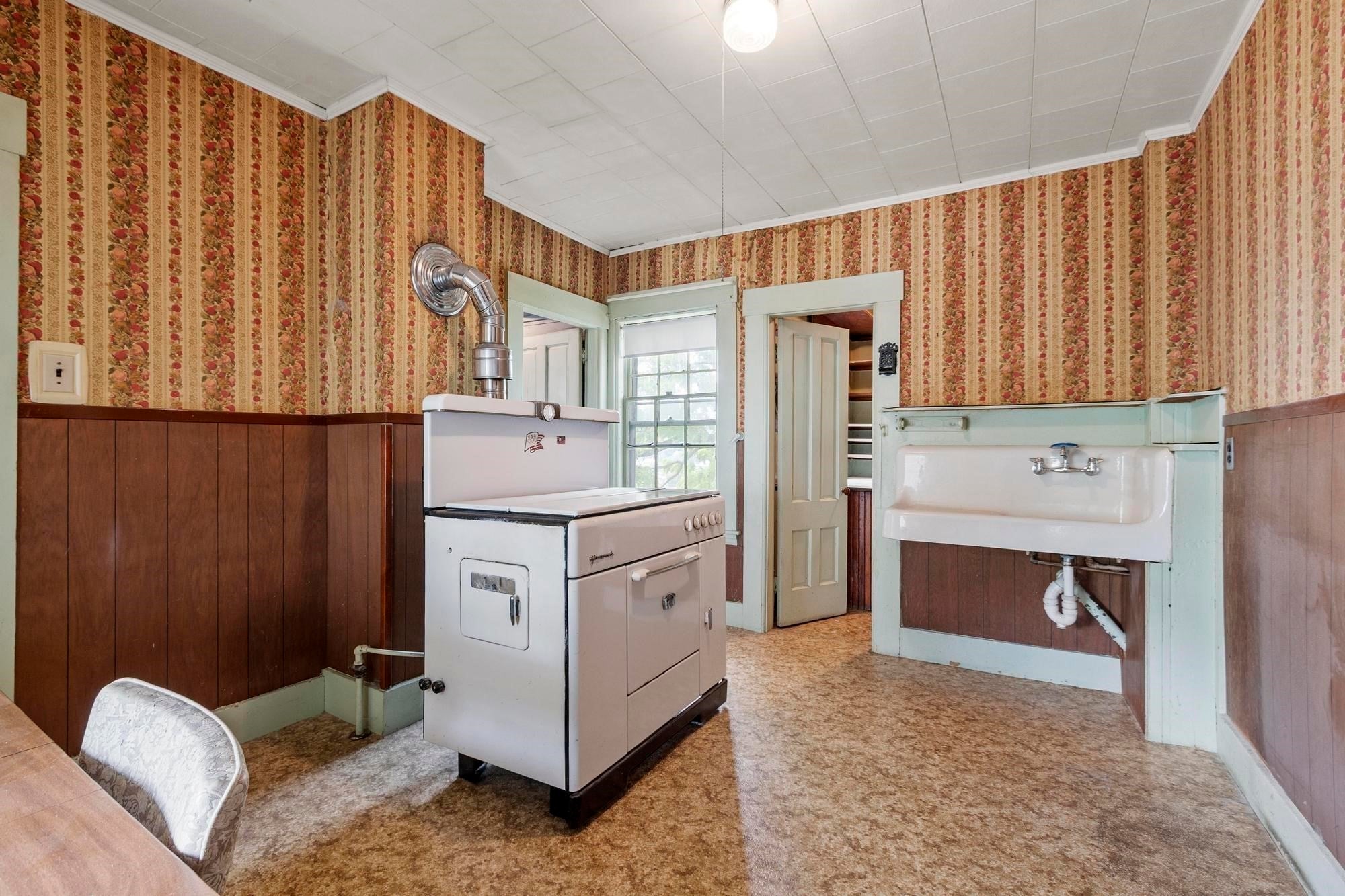 54-56 Arlington St, Fitchburg, MA, 54-56 Arlington St, Fitchburg, MA Photo #23