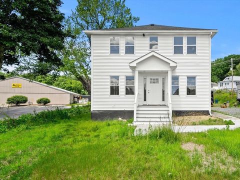 3 Highland Park Ave Hudson MA 01749