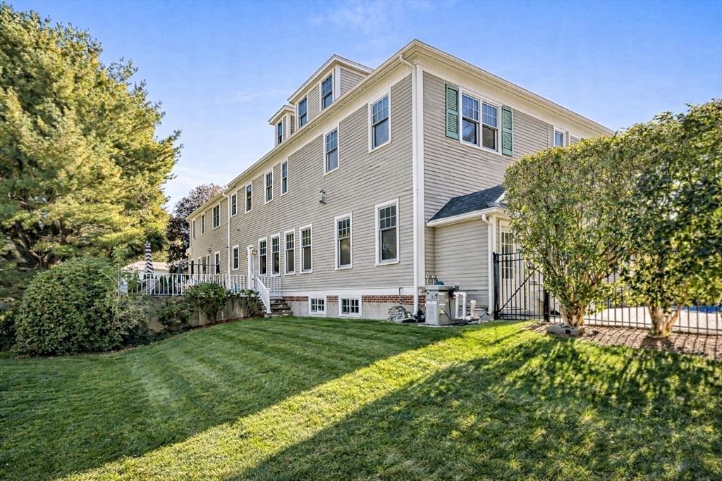 37 Mayflower Road