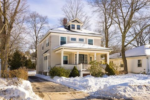 Photo of 158 E Side Pkwy, Newton, MA 02458 (MLS # 73474263)