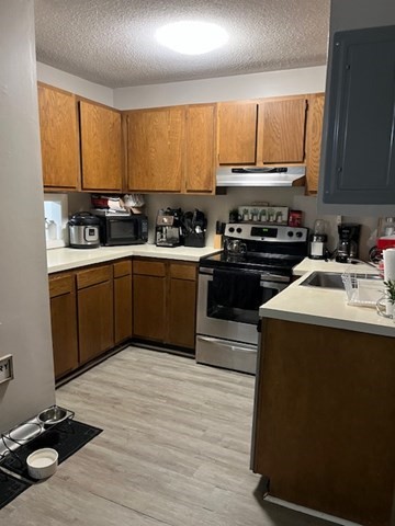 32 Thayer Pond Dr 11