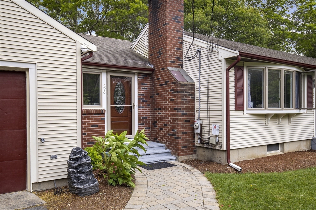 298 Oakland Rd