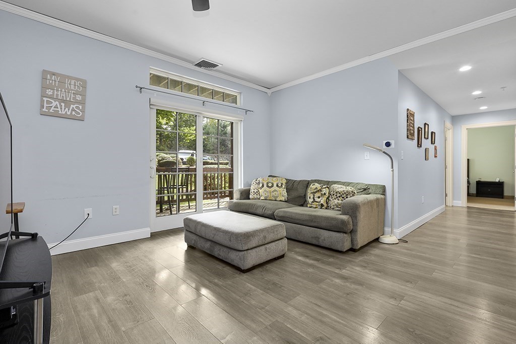 501 Commerce Drive 1-111