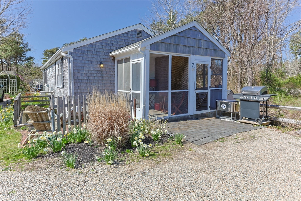 82 Shore Rd 6