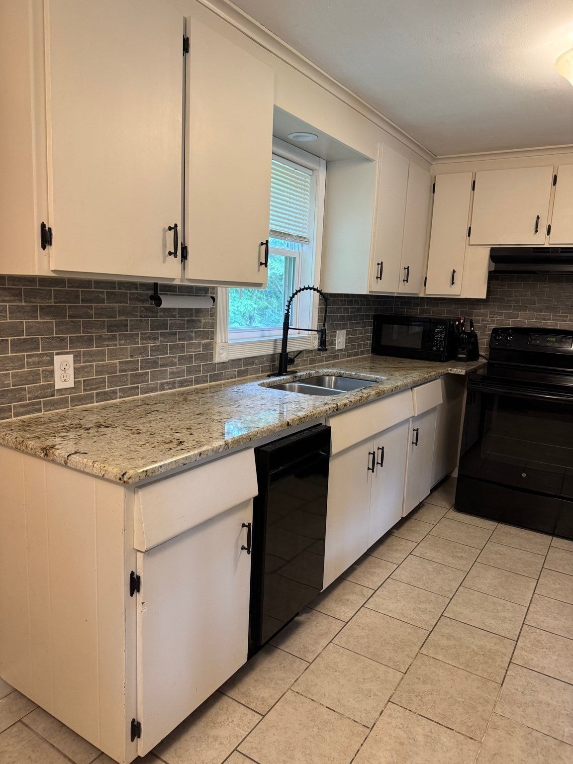 143 Skyridge Street, Ludlow, MA, 143 Skyridge Street, Ludlow, MA Photo #9