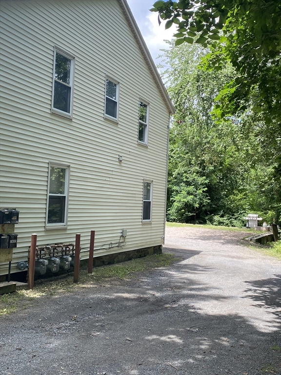 325 Tremont