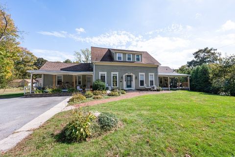 338 Newport Ave. Attleboro MA 02703